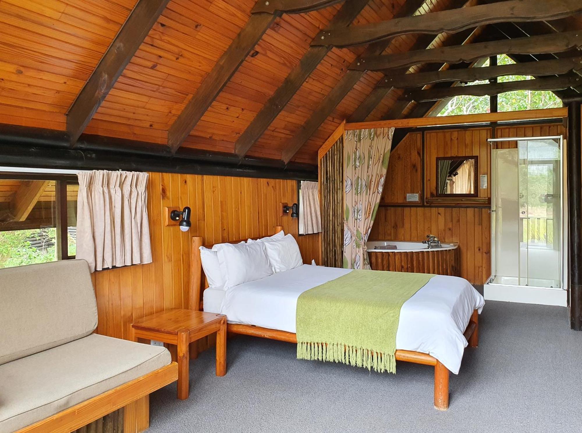 Tsitsikamma Lodge & Spa Stormsrivier Luaran gambar