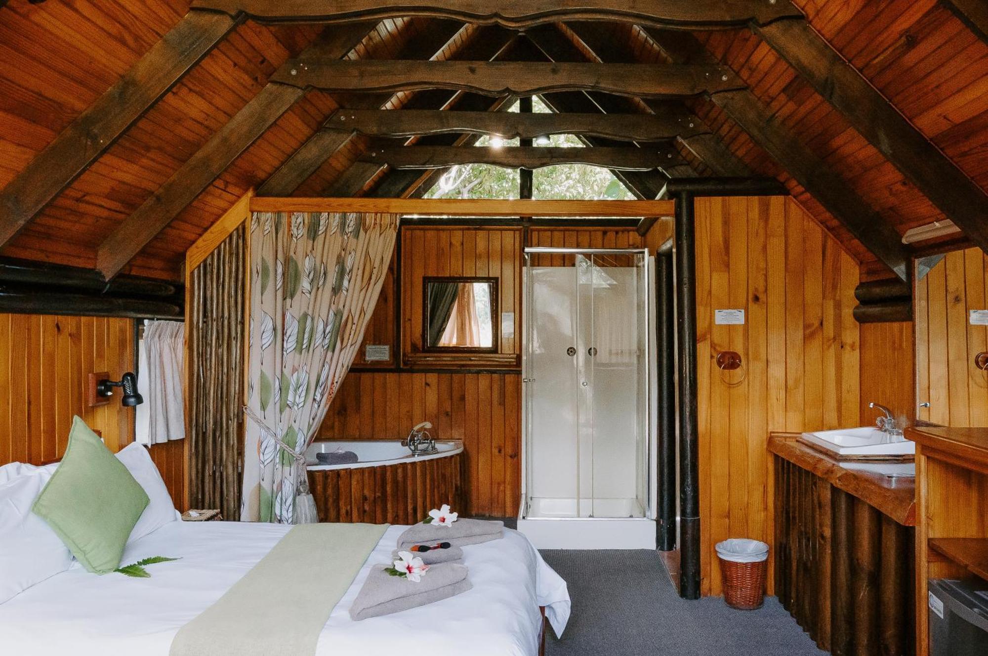 Tsitsikamma Lodge & Spa Stormsrivier Luaran gambar